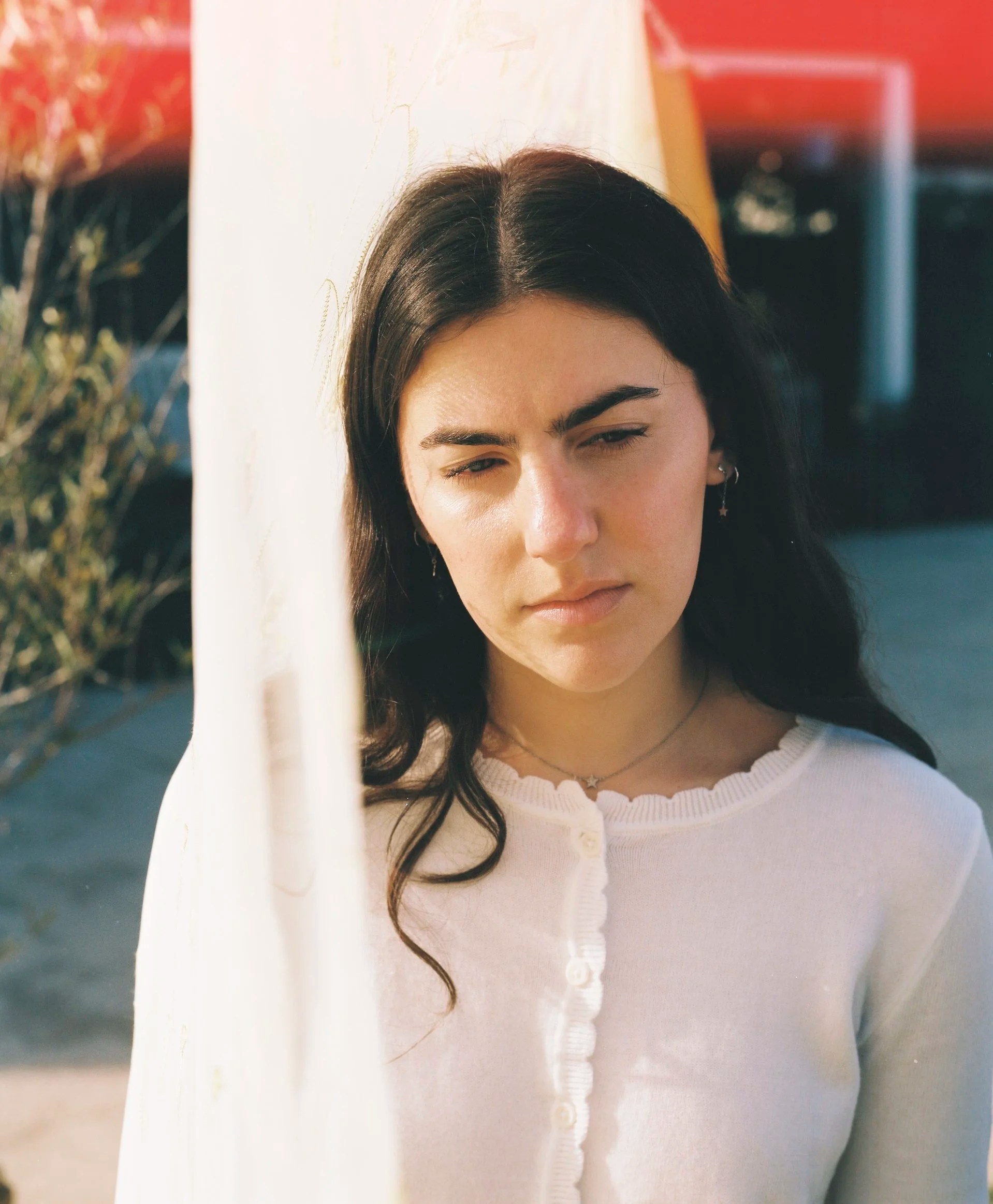  Avery Lynch for ‘think about it’ Photo by Gus Black 