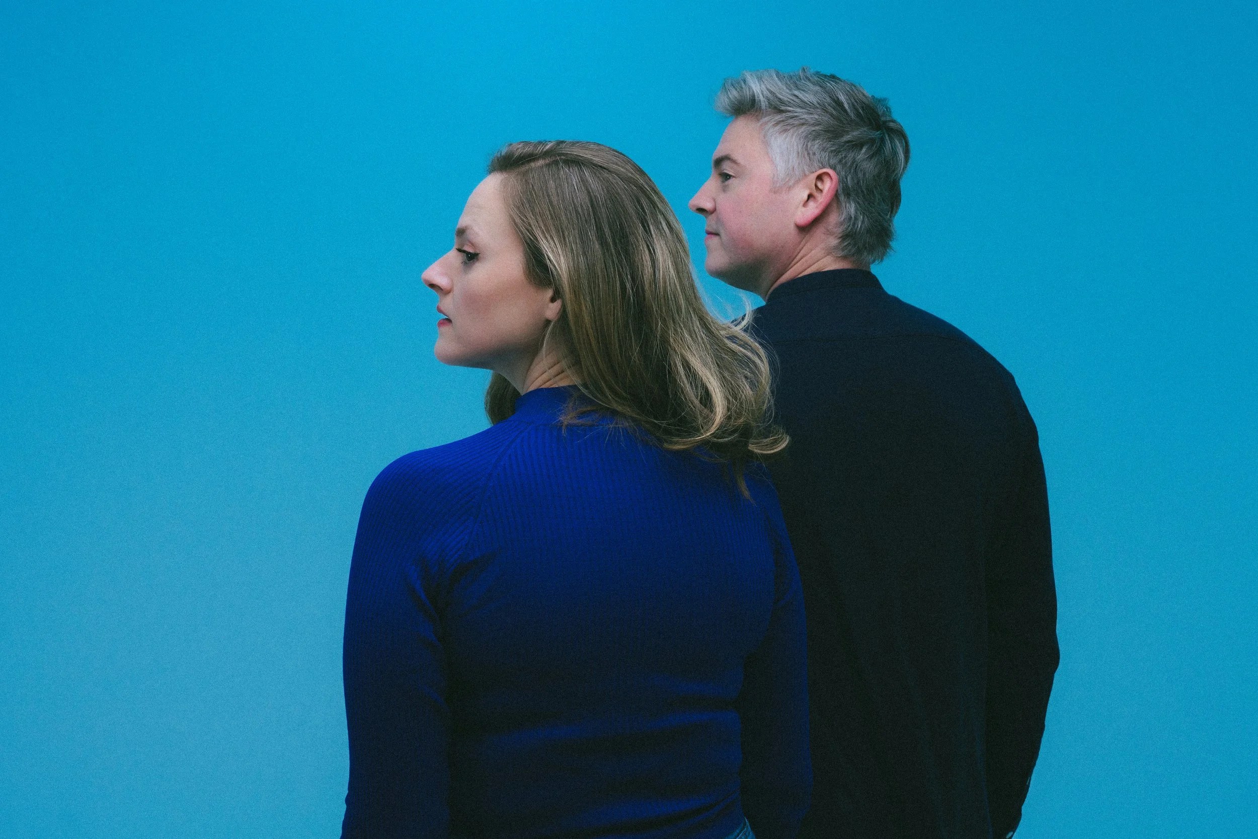  Paperwhite for ‘By Your Side’ Photo by Dillion Puswald 